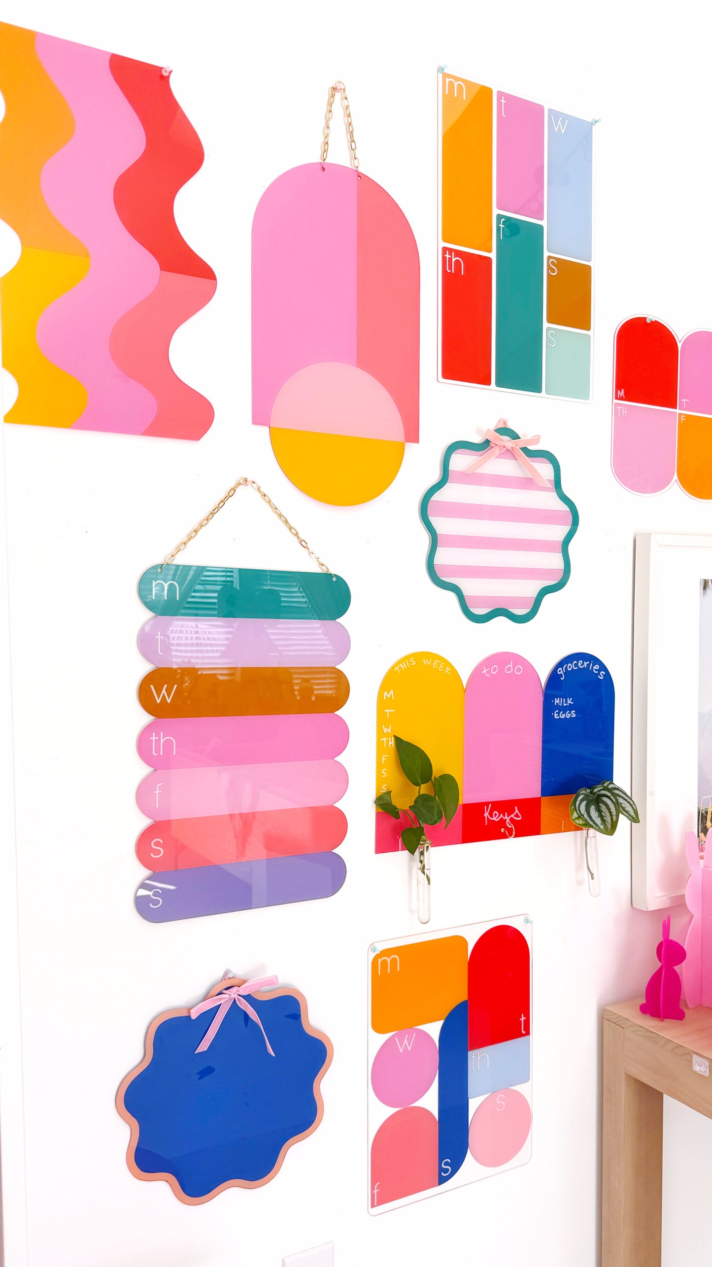 Pink and turquoise stripe wavy dry erase hanging memo board