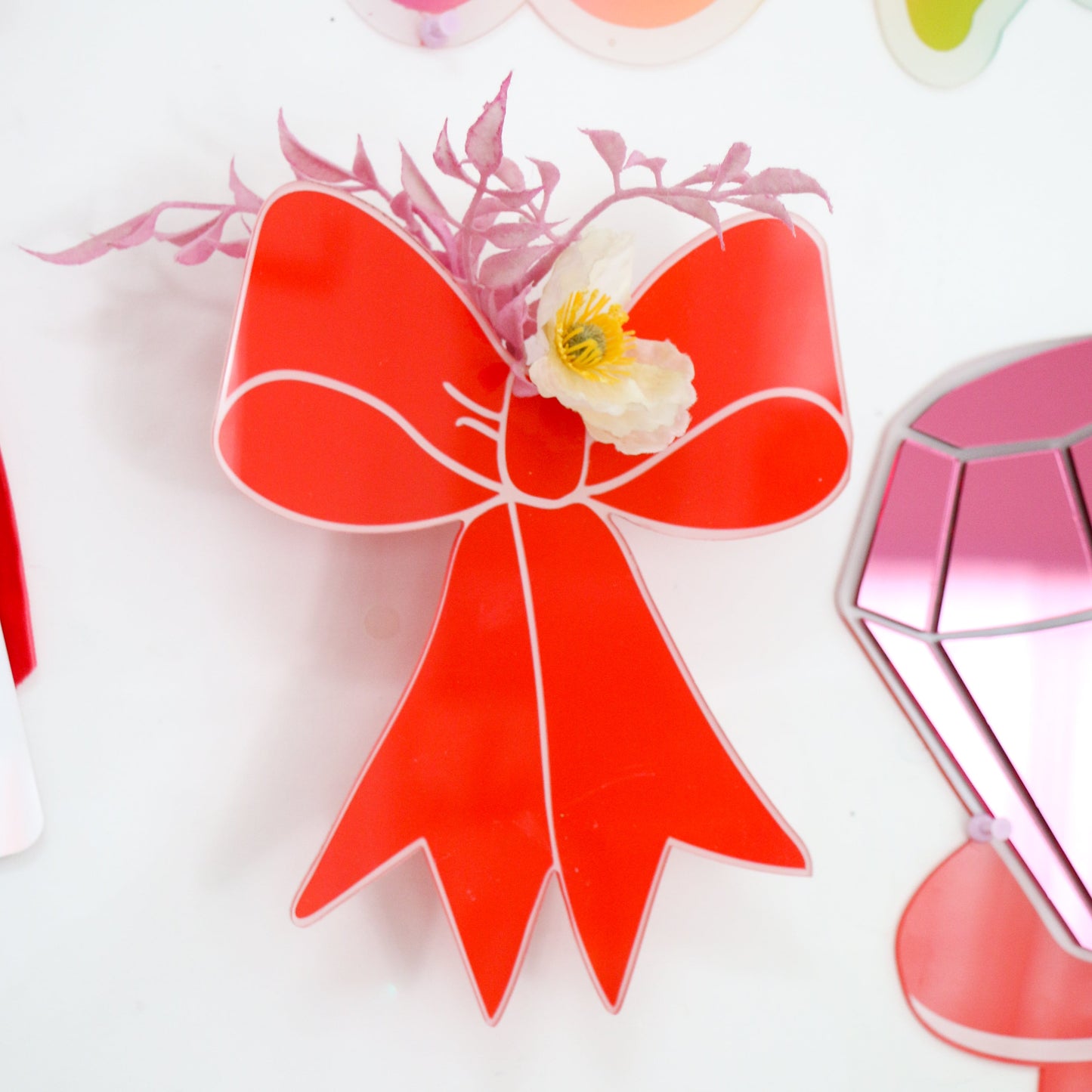 Red bow acrylic wall propagation planter