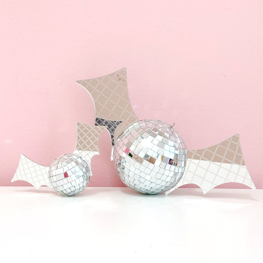Disco bats