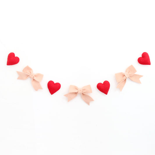 Bows and hearts felt garland